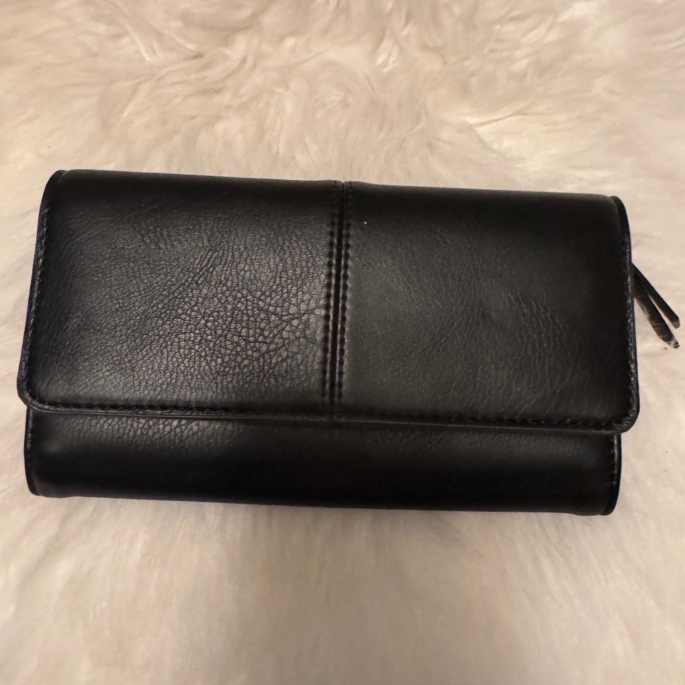 Black wallet organizer